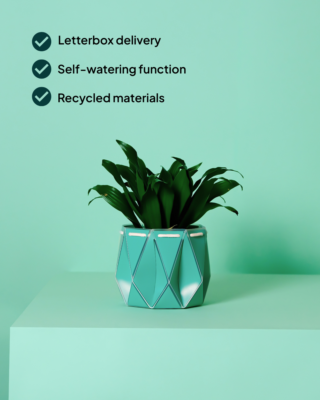 Self watering POTR Pot - Aqua